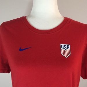 NIKE Dri-Fit Womens Tee Polisic 10 Shirt Sz L -Red